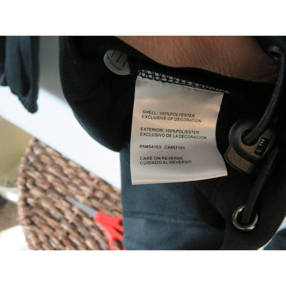 Atlanta Falcons 1/4 Zip Fleece Long Sleeve Pull Over Sz XL Black NFL Brand  NWT - Picture 11 of 11